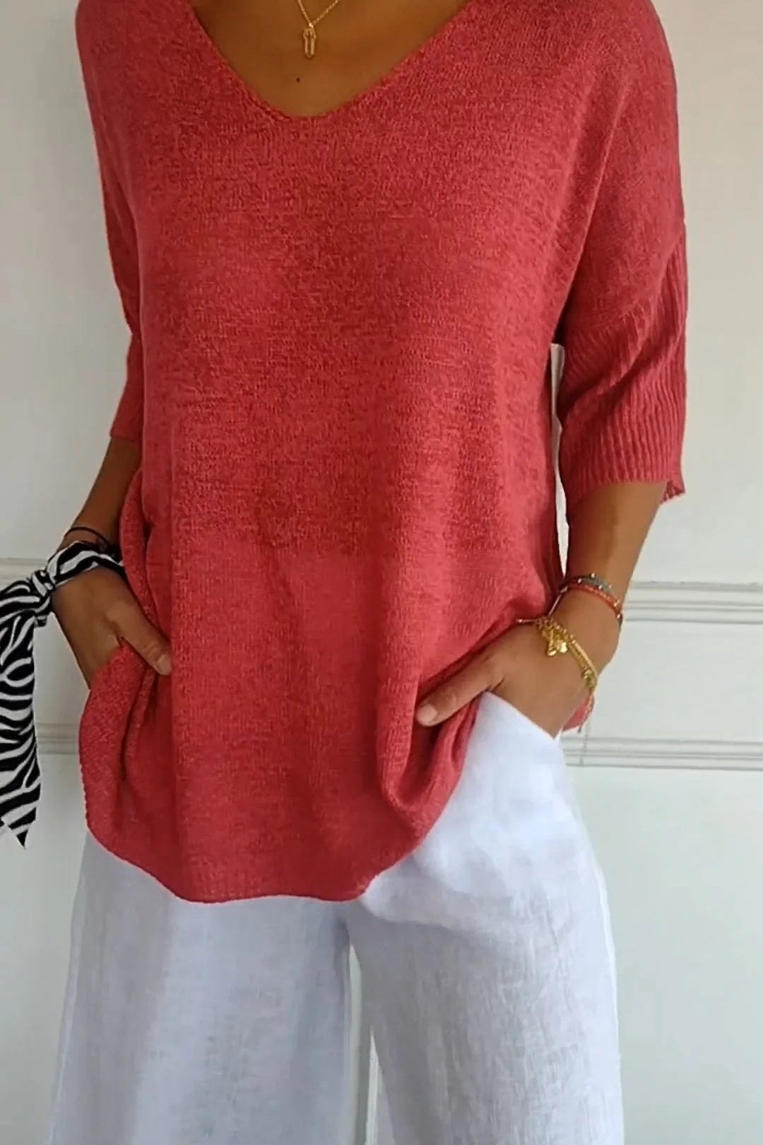 Isabelle | Casual V-Neck Top
