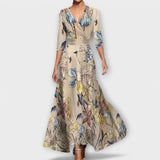 Alma - Chic Sleeve Dress